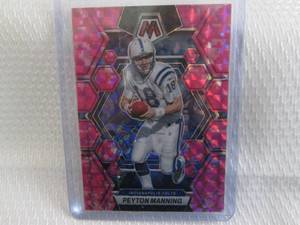 lot 77 image: 2023 Mosaic Peyton Manning Pink Pri...