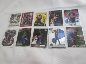 lot 84 image: Assorted Kevin Garnett Cards...