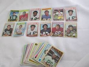 lot 94 image: 1972 Topps Football Cards...