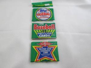 lot 140 image: 1990 Topps Baseball Rack Pack...
