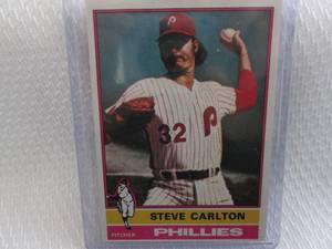 lot 177 image: 1976 Topps Steve Carlton Card...