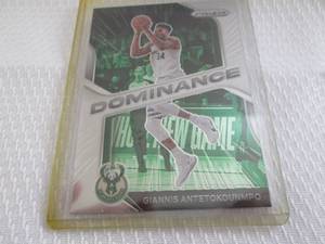 lot 191 image: 2020-21 Prizm Giannis Antetokounmpo...