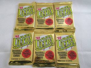 lot 194 image: 1992 Fleer Ultra Baseball Packs...