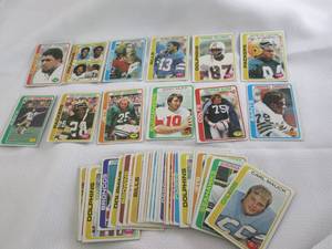 lot 234 image: 1978 Topps Football Cards...