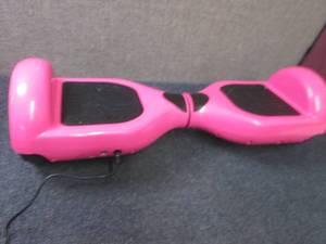 lot 279 image: GlareWheel 200-Watt 36V Hoverboard ...