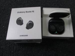 lot 286 image: LB-Samsung Galaxy Buds FE Wireless ...