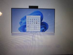 lot 301 image: LB- HP 24 Full HD Touch AMD Athlon...