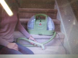 lot 324 image: Bissell Little Green Compact Deep C...