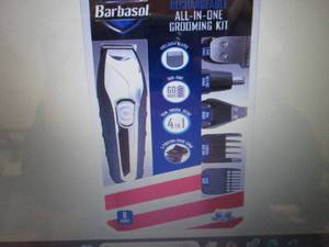 lot 335 image: Barbasol All-In-One Rechargeable G...