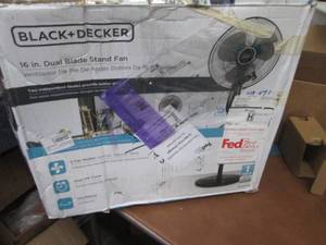 lot 336 image: Black & Decker 16 inch Dual Blade S...