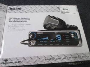 lot 339 image: Uniden Bearcat 40-Channel CB Radio ...