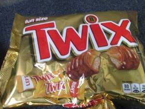 lot 420 image: 3- 10.83 oz Twix Fun Size...