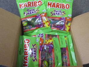 lot 448 image: 12- 4 oz Haribo Twin Snakes Gummi C...