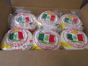 lot 500 image: 12- 20 ct La Banderita Flour Tortil...