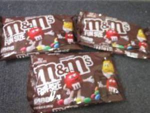 lot 519 image: 3- 10.53 oz M&Ms Fun Size...