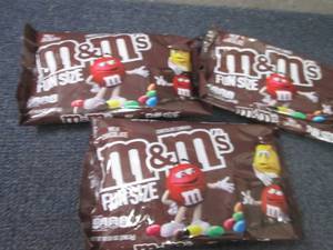 lot 521 image: 3- 10.53 oz M&Ms Fun Size...