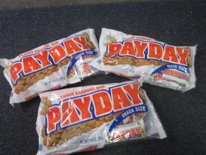lot 532 image: 3-11.6 oz Pay Day Snack Size...
