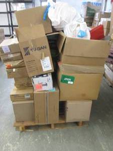 lot 557 image: Pallet of Assorted UnsoldUnclaimed...