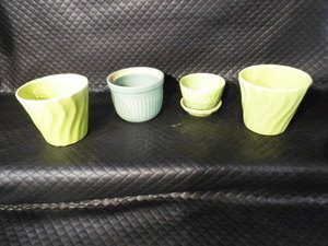 4 Collectable Pottery Items