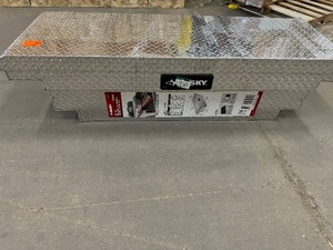 Husky 71.36 in. Diamond Plate Aluminum Full Size Crossbed Truck Tool Box Damaged locked and no key