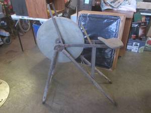 (FRNT) Antique Grinding Wheel with ...