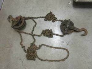 (EC1) Vintage Yale & Towne 1-Ton Ch...