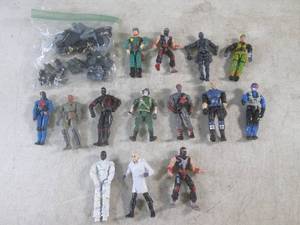 (EC1) Assorted Small Action Figures...