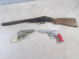 (D-3) Vintage Toy Guns - Double Bar...