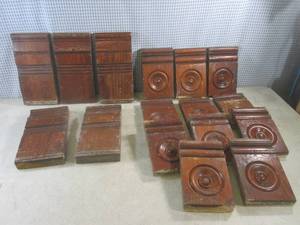(A-3) 11 Vintage Bullseye Plinth Bl...