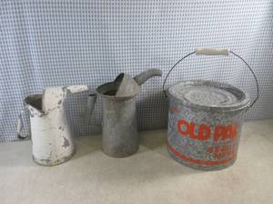 (D-2) 2 Vintage Oil Cans and Minnow...