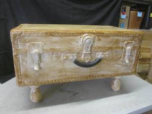 (EW5) Trunk Table - 30 x 16 x 18 ...