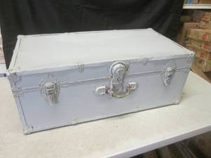 (CSB) Trunk with Key Painted Grey -...