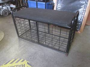(BR2) Metal Frame Storage Bench wit...