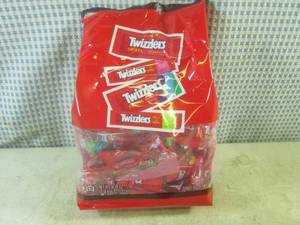 (B-2) 2 Pound 4.55 Ounce Bag of Twi...