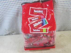 (B-2) 2 Pound 4.55 Ounce Bag of Twi...