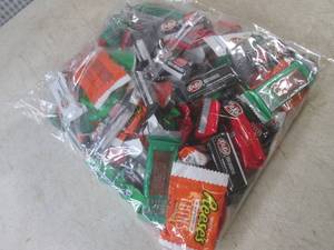 (B-3) 2 Pounds of Mixed Bite Size C...