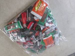 (B-3) 2 Pounds of Mixed Bite Size C...