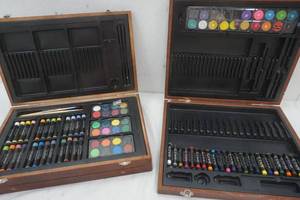lot 181 image: Craft sets in nice wood boxes