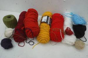 lot 196 image: Yarn lot