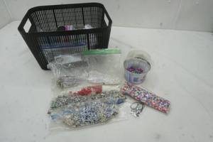 lot 269 image: bin of craft items