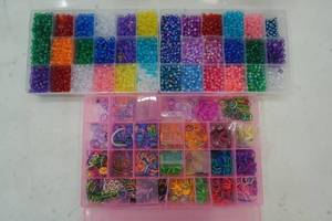 lot 307 image: Pony Beads and Rubber Bands