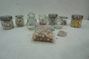 lot 336 image: Beads, Jars, and Jewelry Making Lot