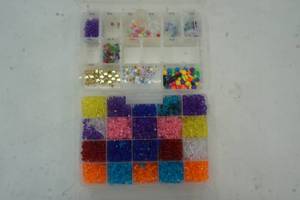 lot 345 image: Bead Lot