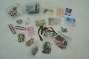 lot 349 image: Jewelry Making Lot