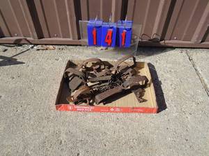 Flat of 5-6 gopher traps. Some Victor. As shown.