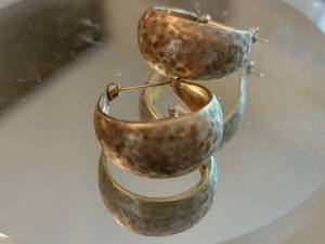 lot 21 image: 14K Yellow Gold Textured Wide Hoop Earrings, 8g