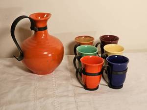 lot 12 image: Gladding McBean Franciscan Pottery El Patio Carafe and Tumblers