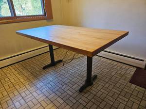 lot 105 image: Primitive Oak Top Prep Table