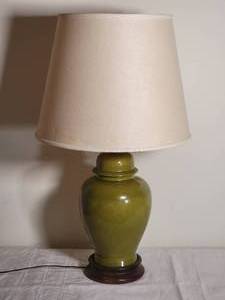 lot 53 image: Amazing Vintage Green Ginger Jar Table Lamp