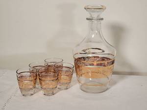 lot 91 image: Vintage French Mid-Century Glass Sake Set with Gold Accents